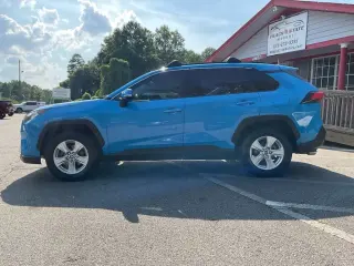 Toyota RAV4 2019 XLE 4dr SUV