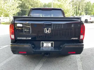 Honda Ridgeline 2017 AWD Black Edition 4dr Crew Cab 5.3 ft. SB