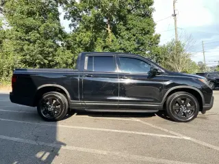 Honda Ridgeline 2017 AWD Black Edition 4dr Crew Cab 5.3 ft. SB