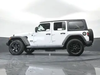 Jeep Wrangler Unlimited 2022 4x4 Sport 4dr SUV