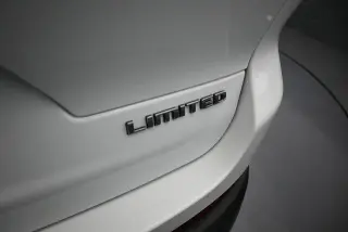 Jeep Grand Cherokee L 2023 4x4 Limited 4dr SUV