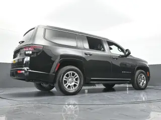 Jeep Wagoneer 2023 4x4 4dr SUV