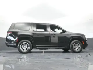 Jeep Wagoneer 2023 4x4 4dr SUV