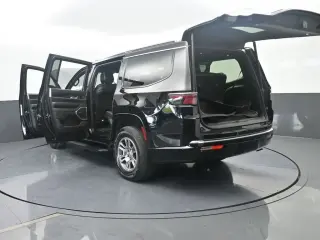 Jeep Wagoneer 2023 4x4 4dr SUV