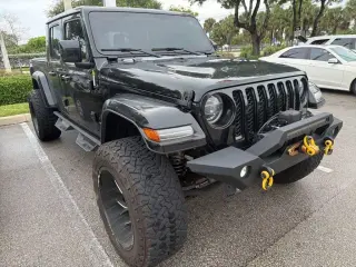 Jeep Gladiator 2021 4x4 Overland 4dr Crew Cab 5.0 ft. SB