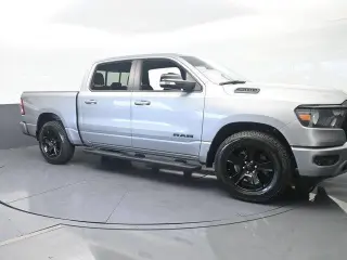 Ram 1500 2021 4x2 Big Horn 4dr Crew Cab 5.6 ft. SB Pickup