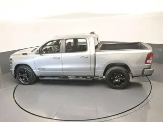 Ram 1500 2021 4x2 Big Horn 4dr Crew Cab 5.6 ft. SB Pickup