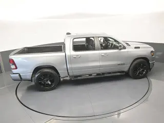 Ram 1500 2021 4x2 Big Horn 4dr Crew Cab 5.6 ft. SB Pickup