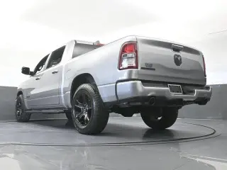 Ram 1500 2021 4x2 Big Horn 4dr Crew Cab 5.6 ft. SB Pickup