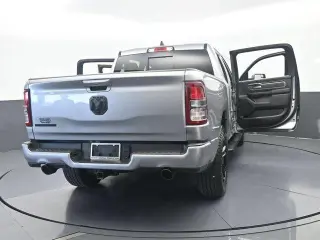 Ram 1500 2021 4x2 Big Horn 4dr Crew Cab 5.6 ft. SB Pickup