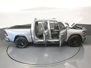 Ram 1500 2021 4x2 Big Horn 4dr Crew Cab 5.6 ft. SB Pickup