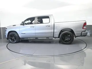 Ram 1500 2021 4x2 Big Horn 4dr Crew Cab 5.6 ft. SB Pickup