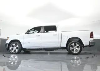 Ram 1500 2024 4x2 Laramie 4dr Crew Cab 5.6 ft. SB Pickup