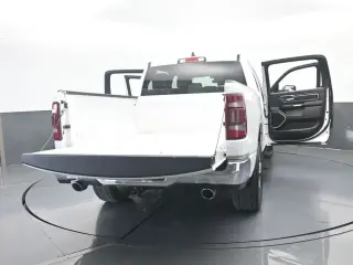 Ram 1500 2024 4x2 Laramie 4dr Crew Cab 5.6 ft. SB Pickup