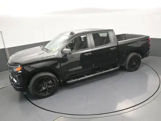 Chevrolet Silverado 1500 2025 4x2 Custom 4dr Crew Cab 5.8 ft. SB