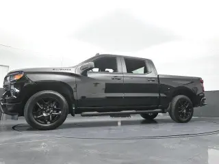 Chevrolet Silverado 1500 2025 4x2 Custom 4dr Crew Cab 5.8 ft. SB