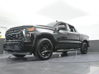Chevrolet Silverado 1500 2025 4x2 Custom 4dr Crew Cab 5.8 ft. SB