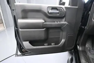 Chevrolet Silverado 1500 2025 4x2 Custom 4dr Crew Cab 5.8 ft. SB