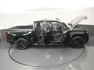 Chevrolet Silverado 1500 2025 4x2 Custom 4dr Crew Cab 5.8 ft. SB