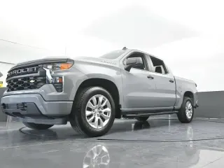 Chevrolet Silverado 1500 2024 4x2 Custom 4dr Crew Cab 5.8 ft. SB