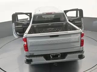 Chevrolet Silverado 1500 2024 4x2 Custom 4dr Crew Cab 5.8 ft. SB