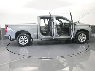 Chevrolet Silverado 1500 2024 4x2 Custom 4dr Crew Cab 5.8 ft. SB