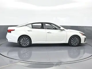 Nissan Altima 2023 2.5 SV 4dr Sedan