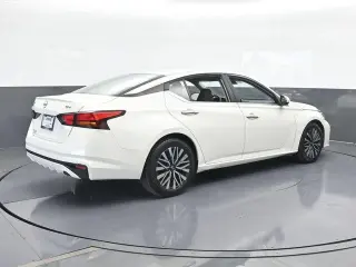 Nissan Altima 2023 2.5 SV 4dr Sedan