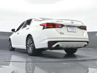 Nissan Altima 2023 2.5 SV 4dr Sedan
