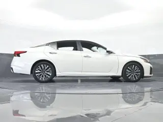 Nissan Altima 2023 2.5 SV 4dr Sedan