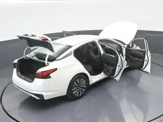 Nissan Altima 2023 2.5 SV 4dr Sedan