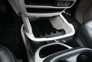 Chrysler Pacifica Plug-In Hybrid 2023 Touring L 4dr Mini-Van