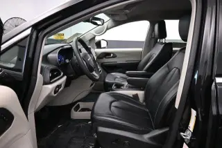 Chrysler Pacifica Plug-In Hybrid 2023 Touring L 4dr Mini-Van
