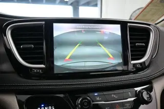 Chrysler Pacifica Plug-In Hybrid 2023 Touring L 4dr Mini-Van