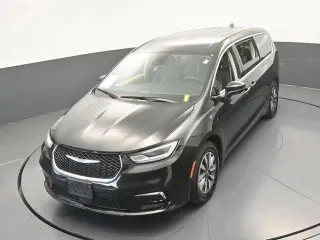 Chrysler Pacifica Plug-In Hybrid 2023 Touring L 4dr Mini-Van