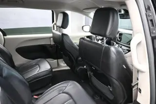 Chrysler Pacifica Plug-In Hybrid 2023 Touring L 4dr Mini-Van