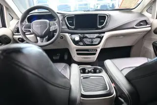 Chrysler Pacifica Plug-In Hybrid 2023 Touring L 4dr Mini-Van