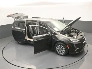 Chrysler Pacifica Plug-In Hybrid 2023 Touring L 4dr Mini-Van