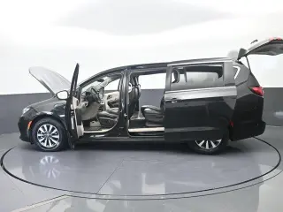 Chrysler Pacifica Plug-In Hybrid 2023 Touring L 4dr Mini-Van