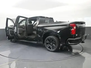 Chevrolet Silverado 1500 2023 4x2 RST 4dr Crew Cab 5.8 ft. SB