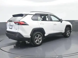 Toyota RAV4 2025 XLE 4dr SUV