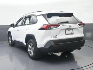 Toyota RAV4 2025 XLE 4dr SUV