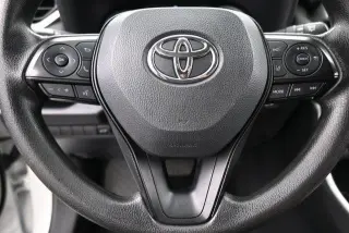 Toyota RAV4 2025 XLE 4dr SUV