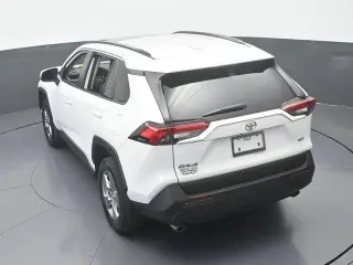 Toyota RAV4 2025 XLE 4dr SUV