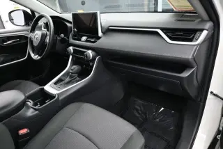 Toyota RAV4 2025 XLE 4dr SUV