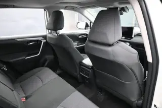 Toyota RAV4 2025 XLE 4dr SUV