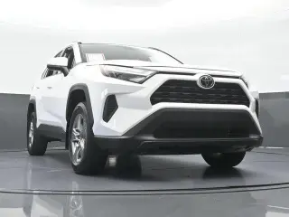 Toyota RAV4 2025 XLE 4dr SUV