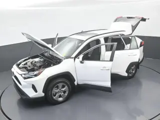 Toyota RAV4 2025 XLE 4dr SUV