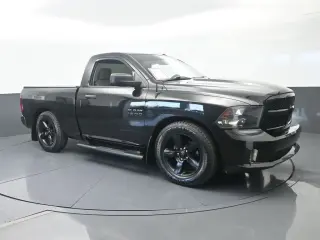 Ram 1500 2018 4x2 Express 2dr Regular Cab 6.3 ft. SB Pickup