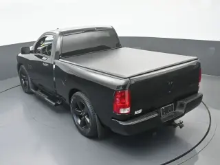 Ram 1500 2018 4x2 Express 2dr Regular Cab 6.3 ft. SB Pickup